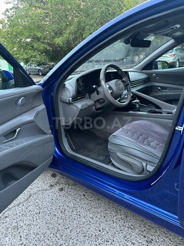 Hyundai Elantra 2022, 83,180 km - 2.0 л - Bakı