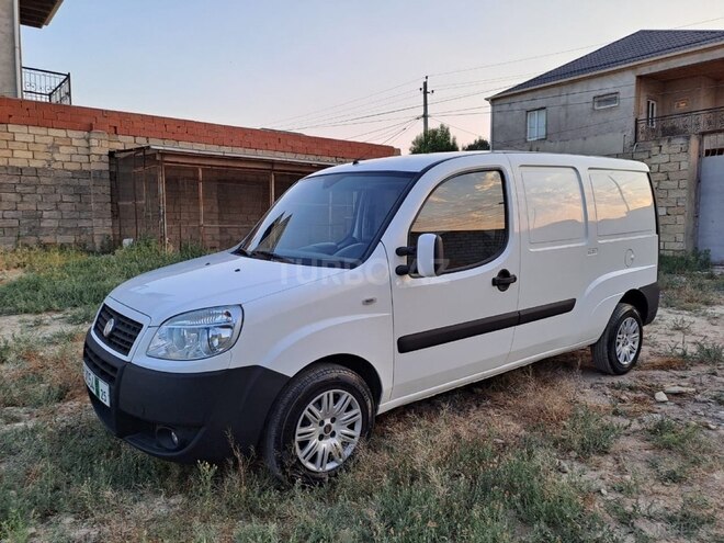 Fiat Doblo 2009, 114,249 km - 1.9 л - Bakı