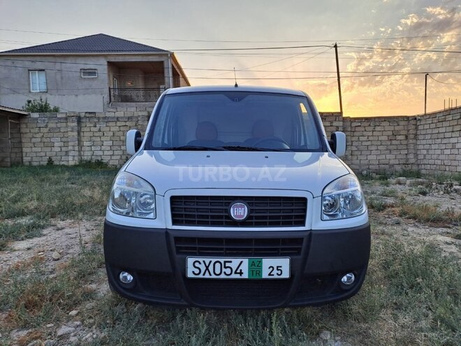 Fiat Doblo 2009, 114,249 km - 1.9 л - Bakı