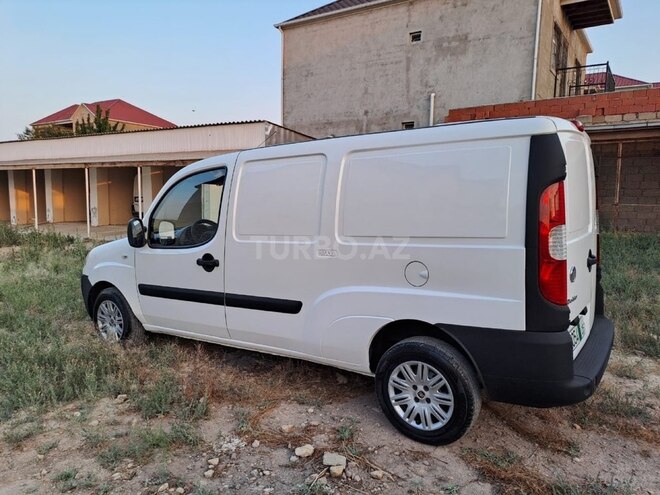 Fiat Doblo 2009, 114,249 km - 1.9 л - Bakı