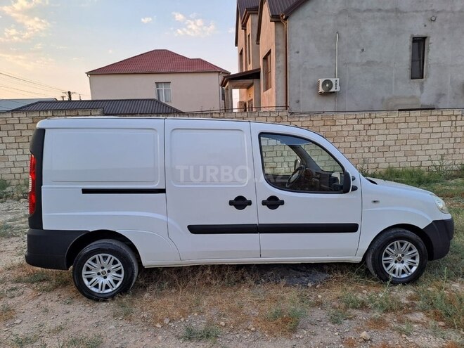 Fiat Doblo 2009, 114,249 km - 1.9 л - Bakı