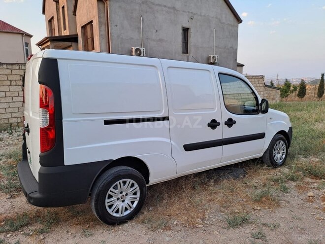 Fiat Doblo 2009, 114,249 km - 1.9 л - Bakı
