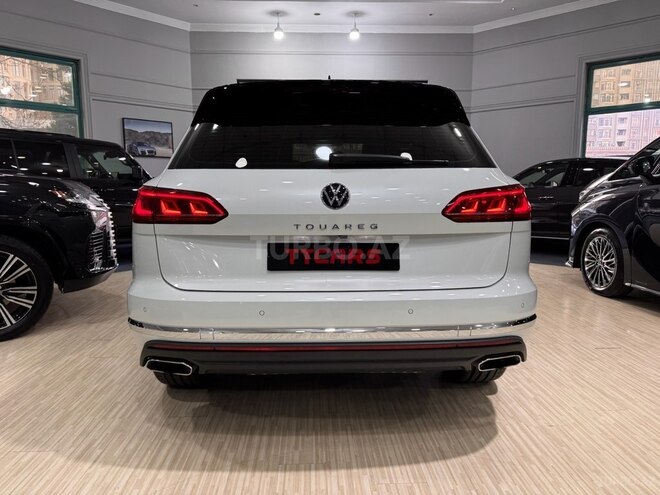 Volkswagen Touareg 2023, 28,500 km - 3.0 l - Bakı