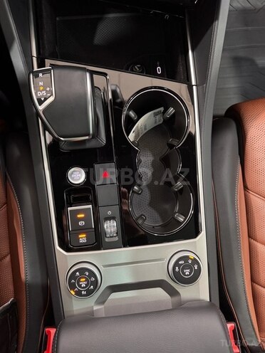 Volkswagen Touareg 2023, 28,500 km - 3.0 l - Bakı