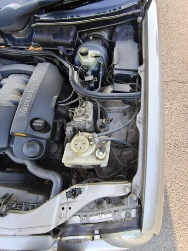 Mercedes E 240 1999, 294,000 km - 2.4 l - Gəncə