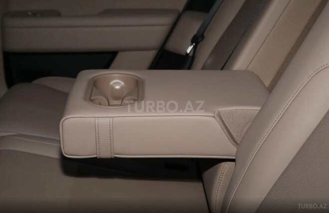 Li Auto L6-10