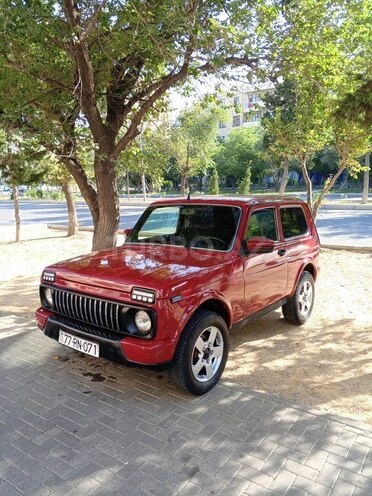 LADA (VAZ) Niva-8