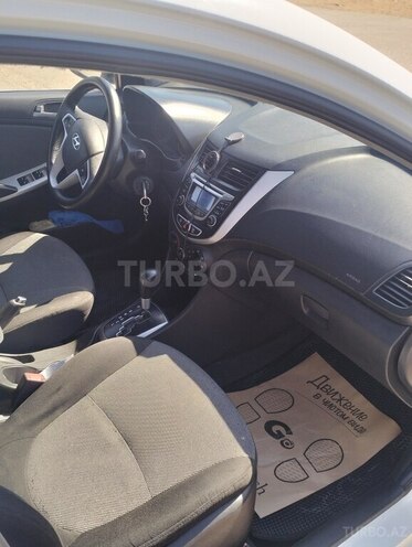 Hyundai Accent 2013, 235,000 km - 1.6 l - Bakı