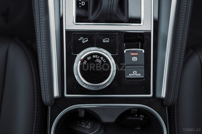 Mitsubishi Pajero Sport-10