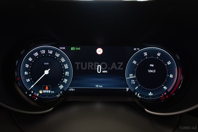 Alfa Romeo Giulia-18