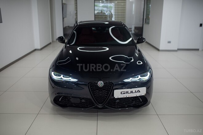 Alfa Romeo Giulia-4