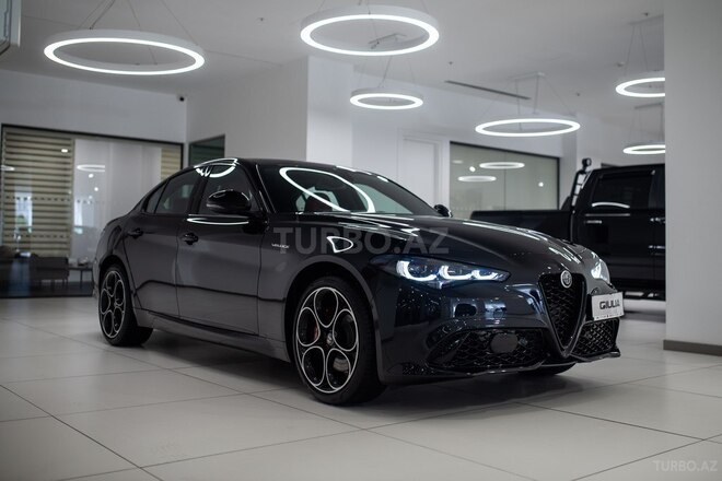 Alfa Romeo Giulia-1