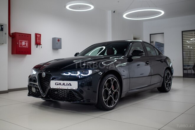 Alfa Romeo Giulia-3