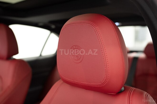 Alfa Romeo Giulia-24
