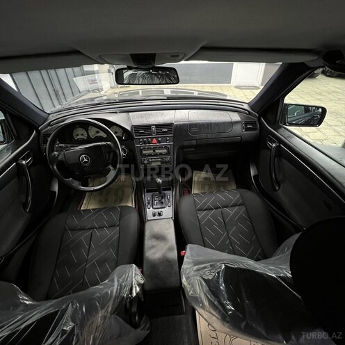 Mercedes C 240-10