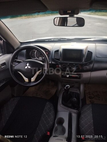 Mitsubishi L200 2014, 331,000 km - 2.5 l - Xırdalan