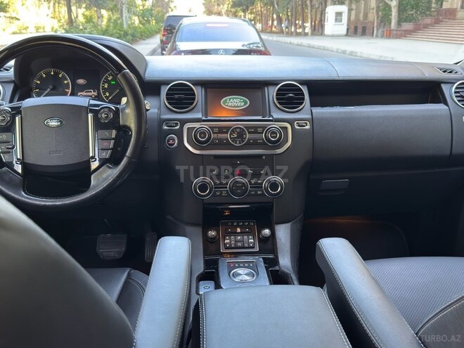 Land Rover Discovery-5