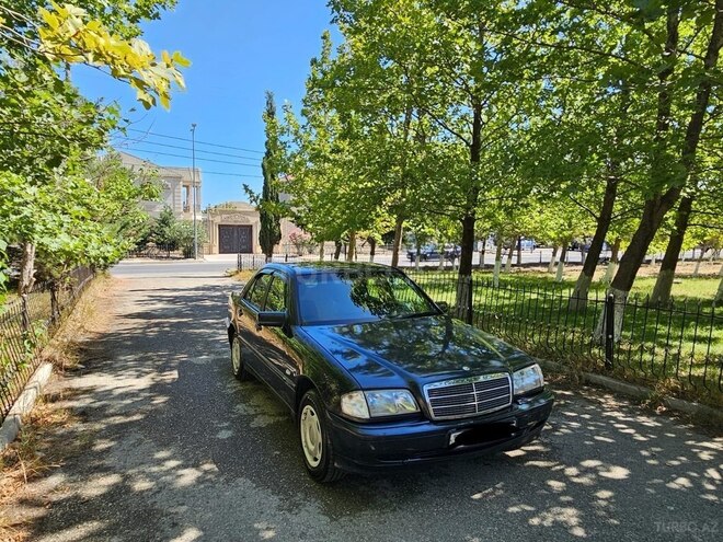Mercedes C 180-9