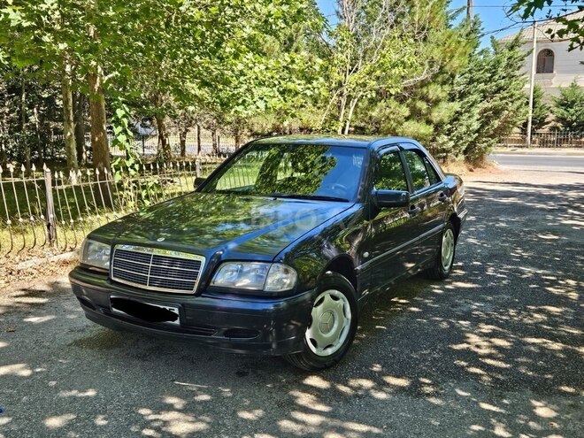 Mercedes C 180-17