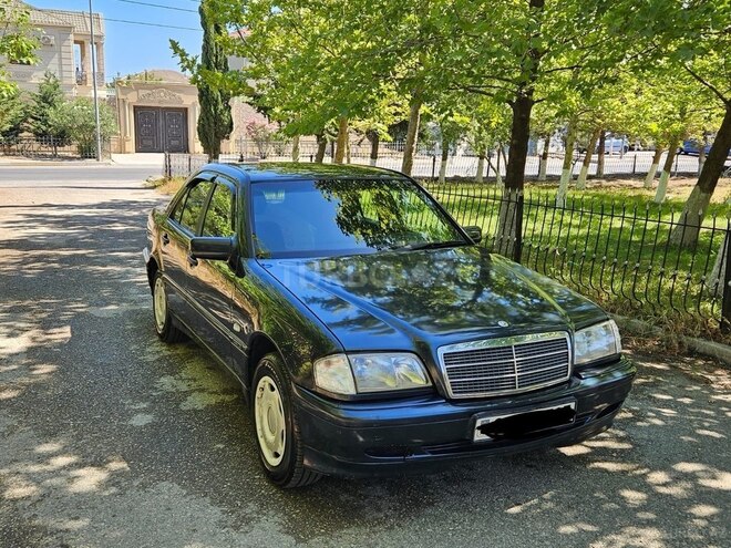Mercedes C 180-13