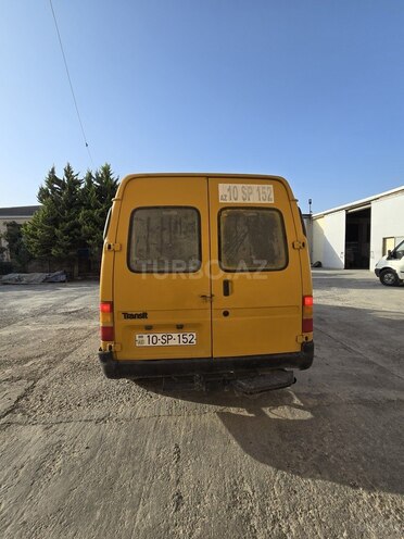 Ford Transit-2