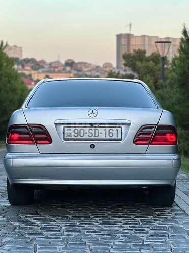 Mercedes E 270 2000, 333,600 km - 2.7 l - Bakı