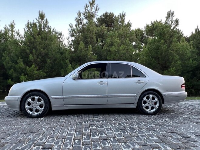 Mercedes E 270 2000, 333,600 km - 2.7 l - Bakı