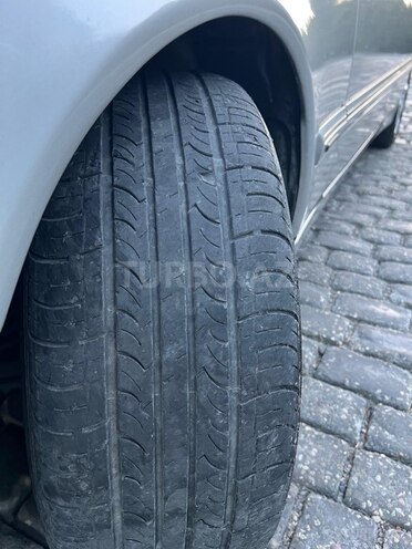 Mercedes E 270 2000, 333,600 km - 2.7 l - Bakı