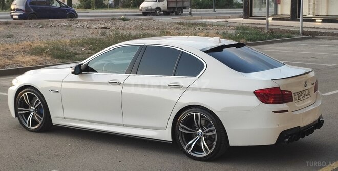 BMW 528 2015, 161,000 km - 2.0 l - Gəncə