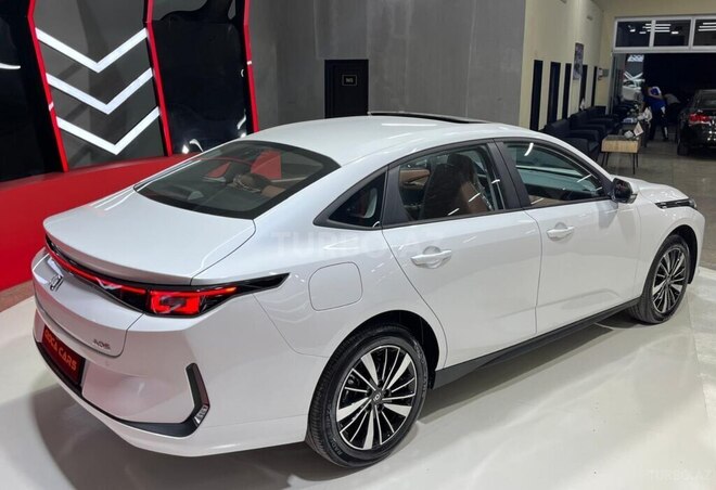 Changan Qiyuan A05 2024, 0 km - 1.5 л - Sumqayıt