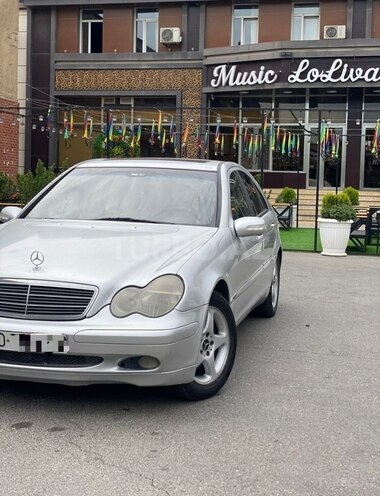 Mercedes C 220 d 2001, 431,000 km - 2.2 l - Bakı