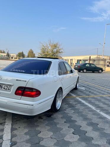 Mercedes E 240 2000, 266,000 km - 2.6 l - Bərdə