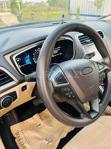Ford Fusion (North America)-11