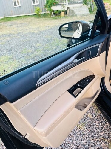 Ford Fusion (North America)-8