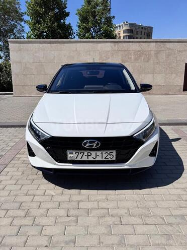 Hyundai i20 2023, 23,000 km - 1.4 л - Bakı