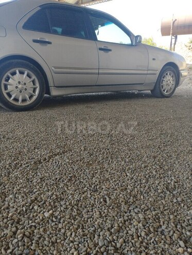 Mercedes E 300 1997, 241,000 km - 2.5 л - Şəmkir