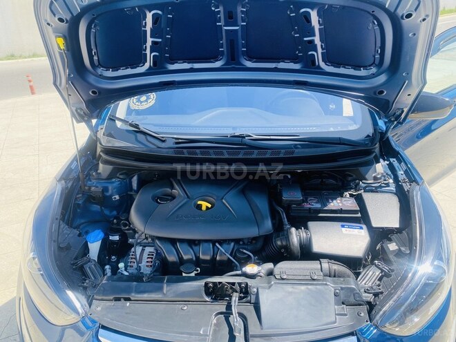 Hyundai Elantra 2015, 95,214 km - 1.8 л - Bakı