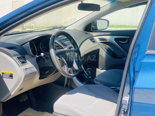 Hyundai Elantra 2015, 95,214 km - 1.8 л - Bakı