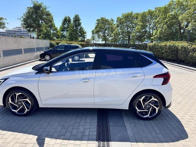 Hyundai i20 2023, 23,000 km - 1.4 л - Bakı