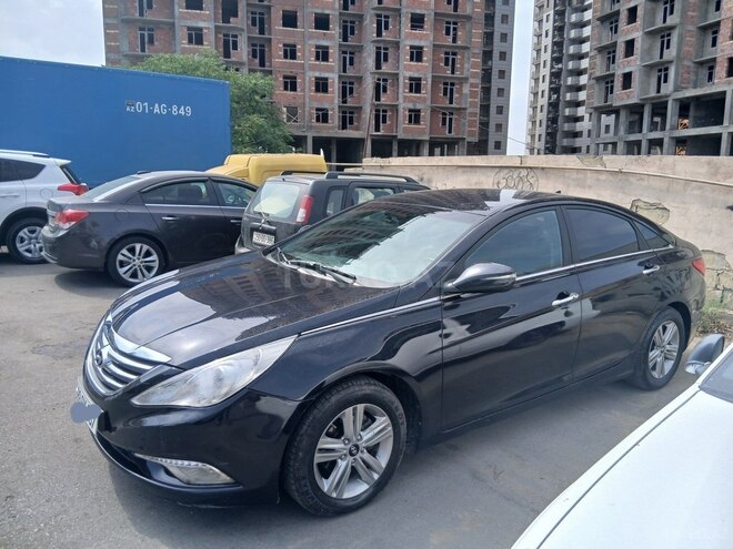 Hyundai Sonata-5