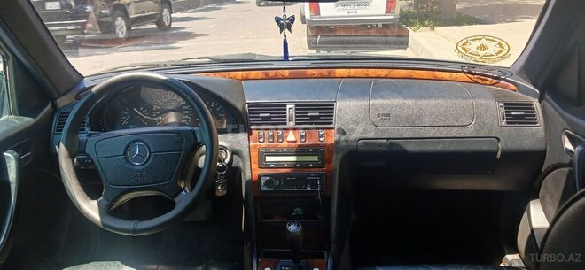 Mercedes C 240 1997, 418,000 km - 2.4 l - Bakı
