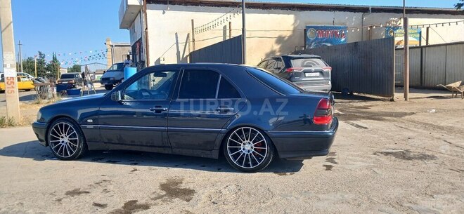 Mercedes C 240 1997, 418,000 km - 2.4 l - Bakı
