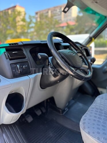 Ford Transit 2008, 237,000 km - 2.4 л - Bakı