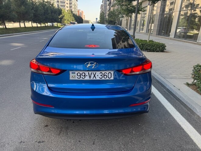 Hyundai Elantra 2016, 201,168 km - 2.0 л - Bakı