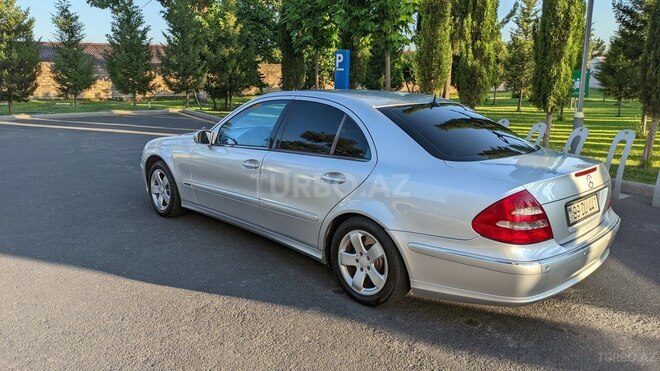 Mercedes E 220 d 2002, 380,000 km - 2.2 l - Beyləqan