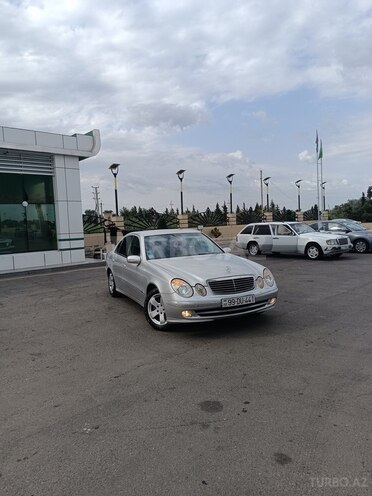 Mercedes E 220 d 2002, 380,000 km - 2.2 l - Beyləqan
