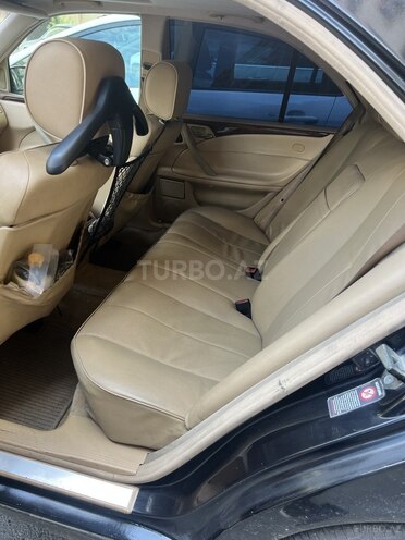 Mercedes E 220 d 2001, 390,000 km - 2.2 l - Bakı