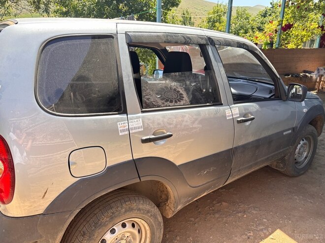 Chevrolet Niva 2015, 50,000 km - 1.7 l - Gədəbəy