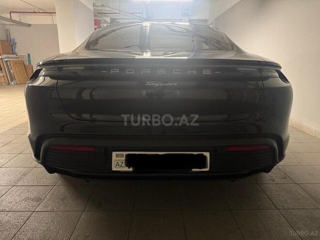 Porsche Taycan-2