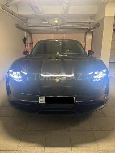 Porsche Taycan-1